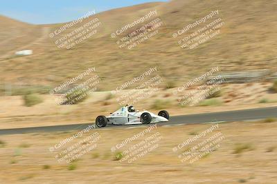 media/Jun-01-2025-CalClub SCCA (Sun) [[eae223c5dd]]/Group 3/Qualifying/